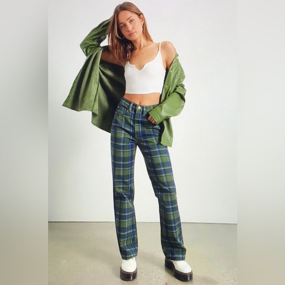 WeWoreWhat NWT Revolve High Rise Dad Jean in Classic Plaid - Picture 1 of 11